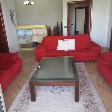 Flodril Appartment Durres Bagian luar foto