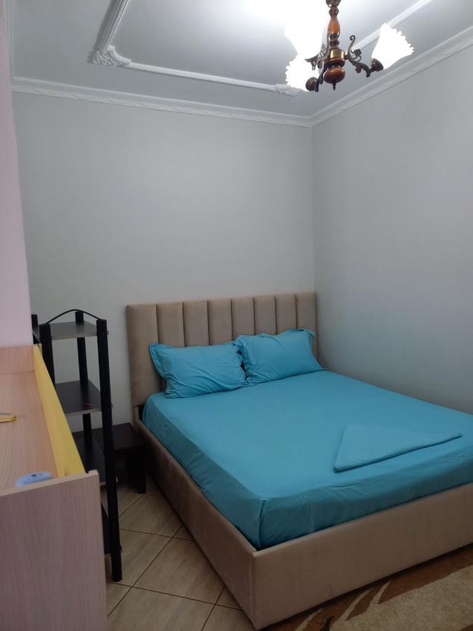 Flodril Appartment Durres Bagian luar foto