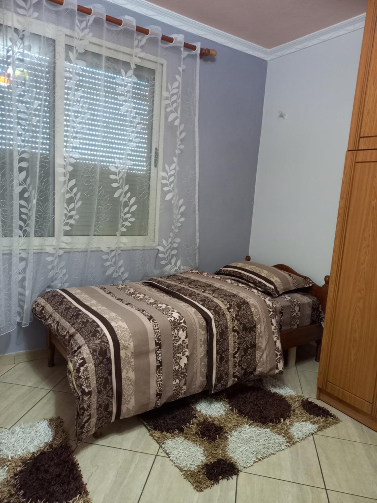 Flodril Appartment Durres Bagian luar foto